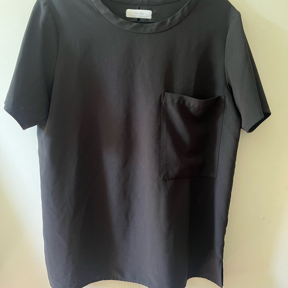 Oak and Fort Black Pocket Tee